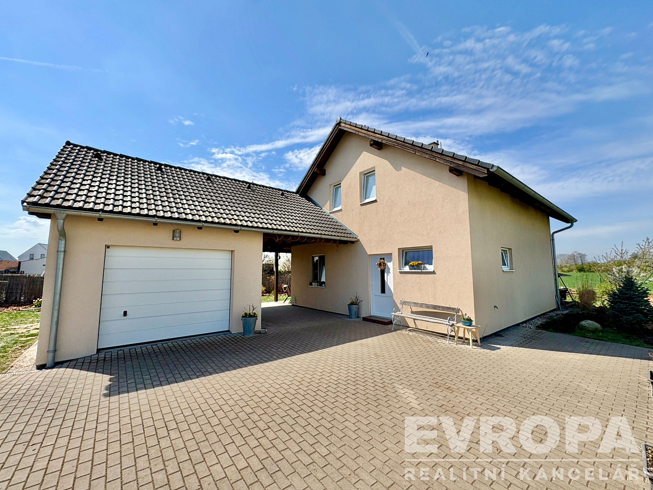 Prodej domu 145 m² s pozemkem 663 m² — photo 3