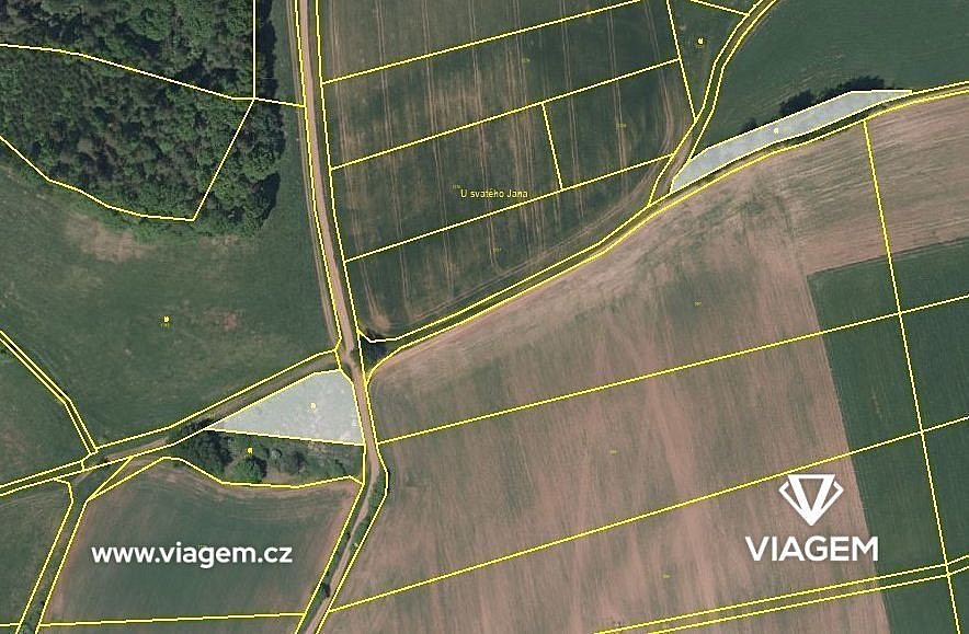 Prodej pole 880 m²