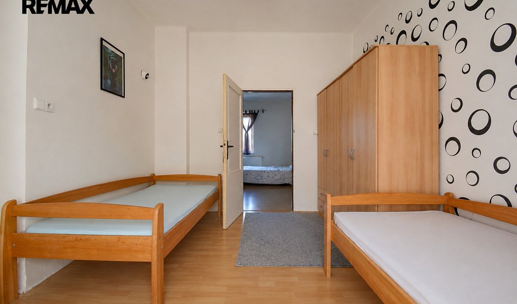 Prodej domu 236 m² s pozemkem 1 191 m², Hradec Králové – náhled fotky 12