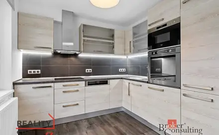 Pronájem bytu 3+kk 74 m², Gen. Jaroše, Velké Meziříčí, okres Žďár nad Sázavou