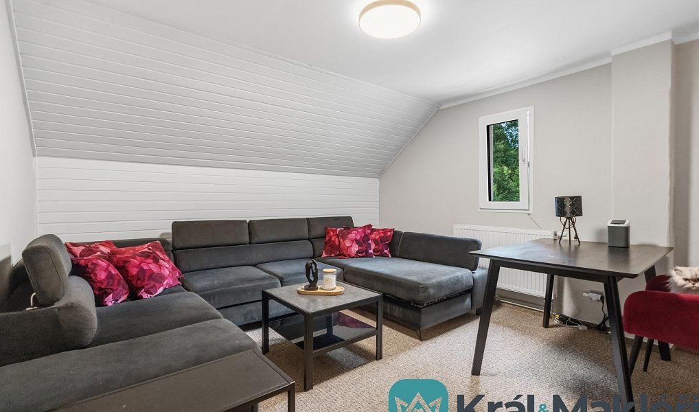 Prodej domu 266 m² s pozemkem 1 373 m², Chuderov – náhled fotky 15