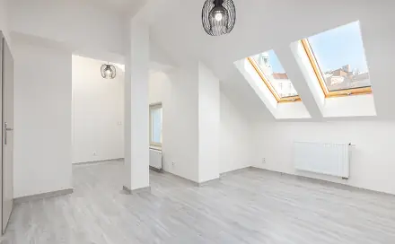 Pronájem bytu 1+kk 35 m², Košická, Praha 10 - Vršovice