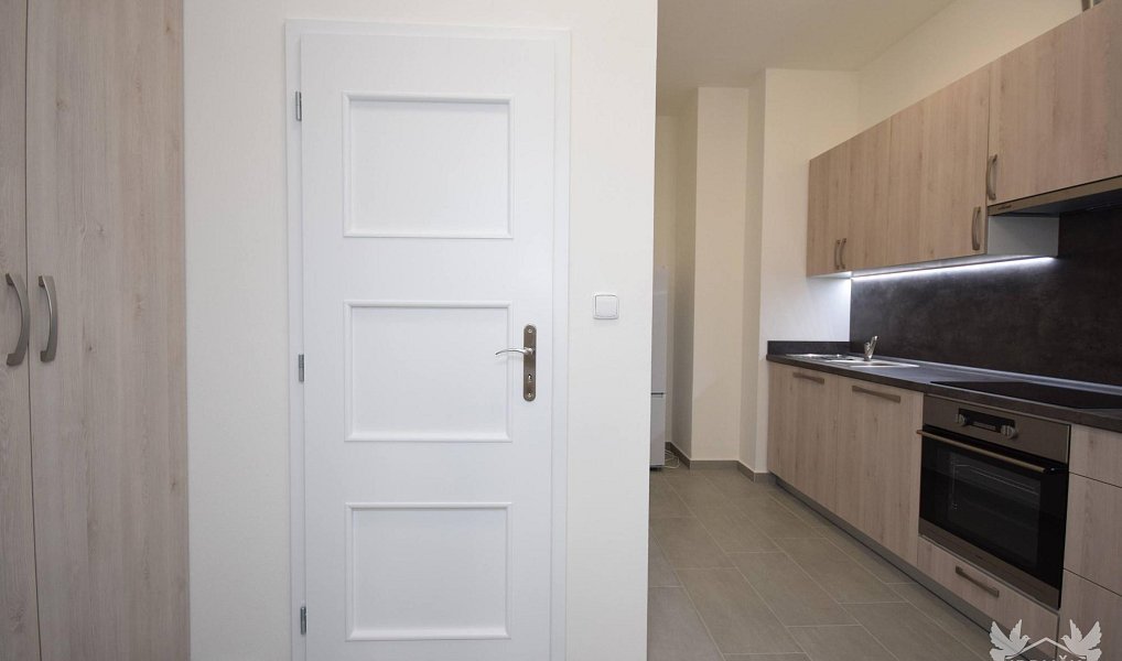 Pronájem bytu 2+1 74 m², Strakonice – náhled fotky 5