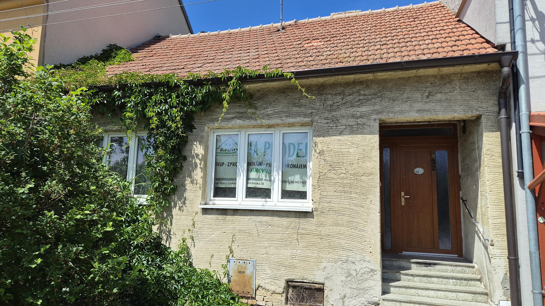 Prodej domu 350 m² s pozemkem 784 m² — photo 2