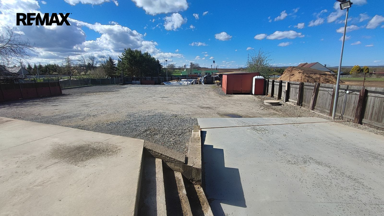 Pronájem komerčního pozemku 1 553 m² — photo 3