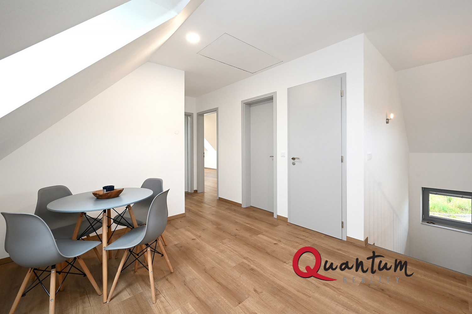 Pronájem kanceláře 79 m² — photo 4