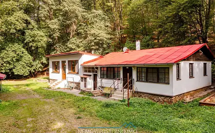 Prodej chaty/chalupy 180 m² s pozemkem 200 m², Štítary, okres Znojmo