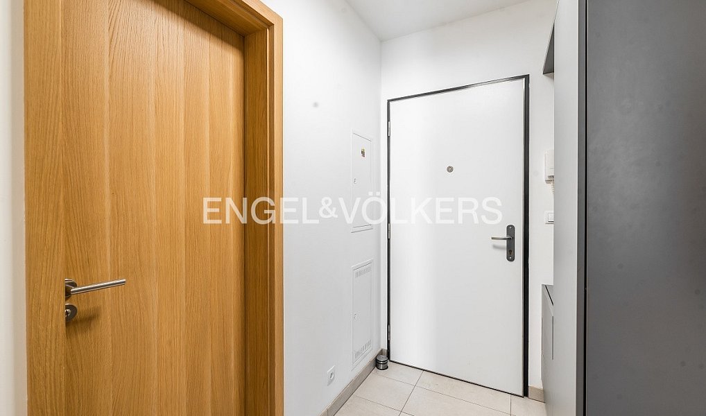 Pronájem bytu 2+kk 51 m², Praha – náhled fotky 9