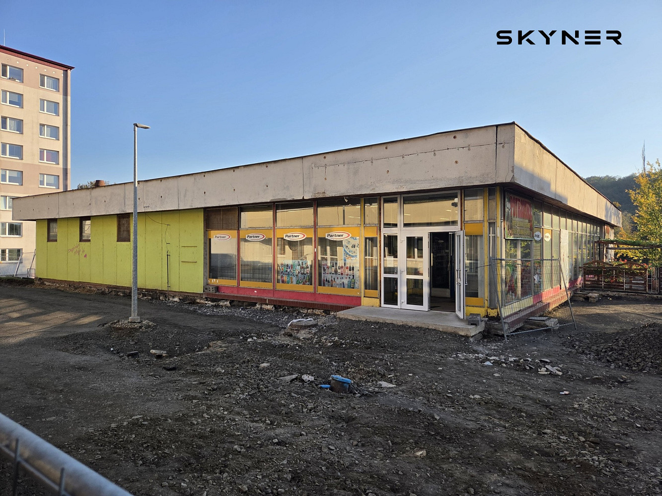 Pronájem obchodních prostor 693 m² – fotografie 2