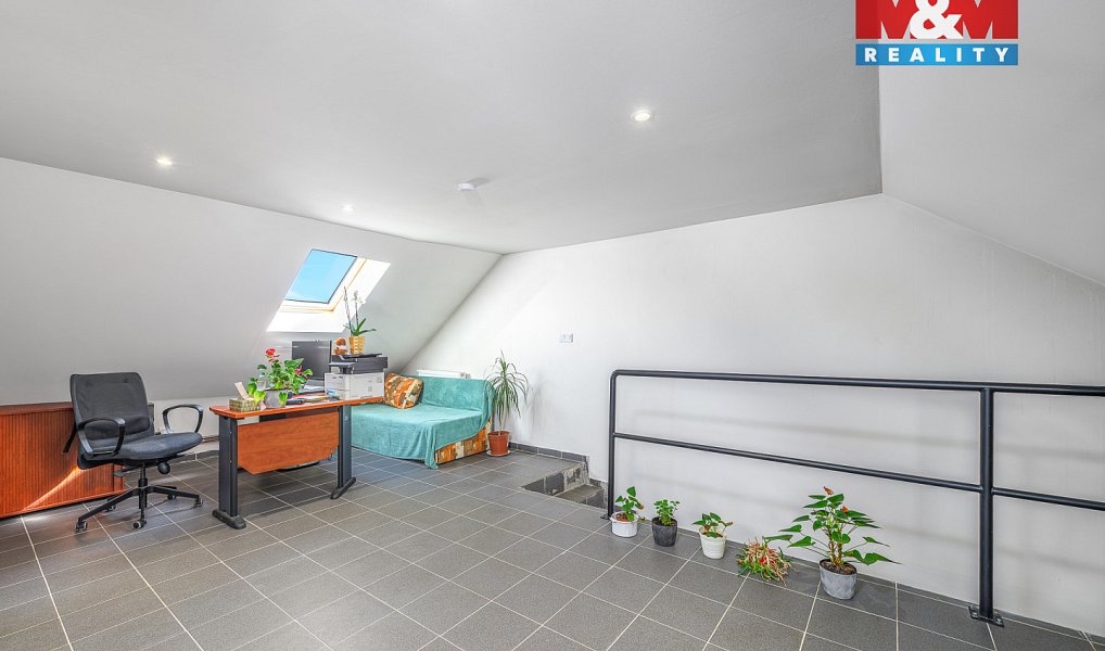 Prodej zemědělského objektu 144 m², Vlkaneč – náhled fotky 11