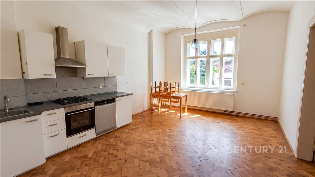 Prodej bytu 3+kk 55 m², Dvůr Králové nad Labem