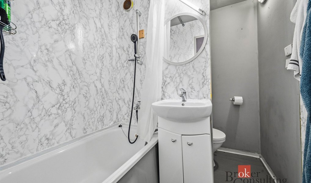 Pronájem bytu 2+kk 47 m², Hradec Králové – náhled fotky 8