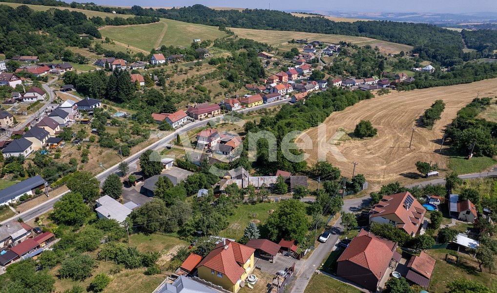 Prodej stavebního pozemku 1 282 m², Košíky – náhled fotky 9