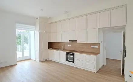 Pronájem bytu 2+kk 65 m², Divadelní, Jihlava