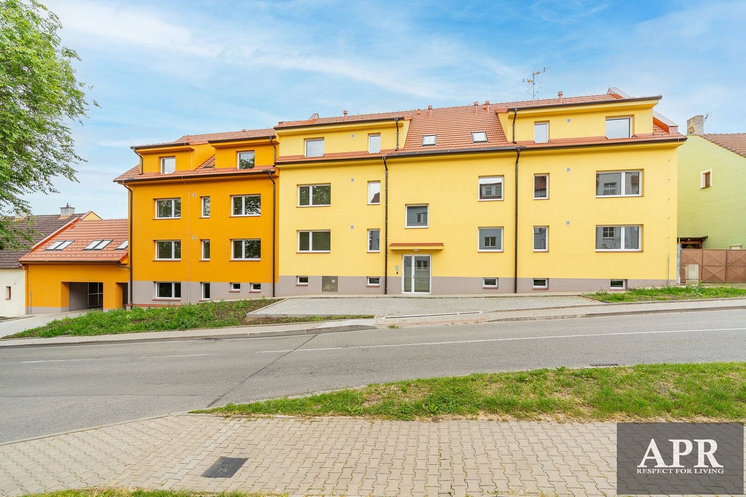 Pronájem bytu 1+kk 43 m² – fotografie 2