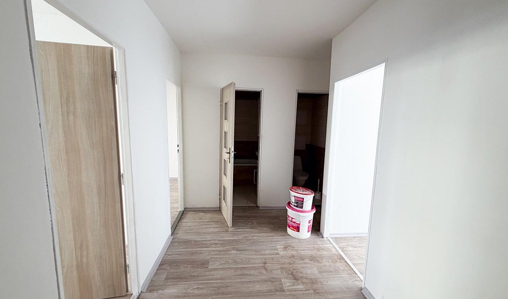 Prodej bytu 3+1 72 m², Krupka – náhled fotky 8
