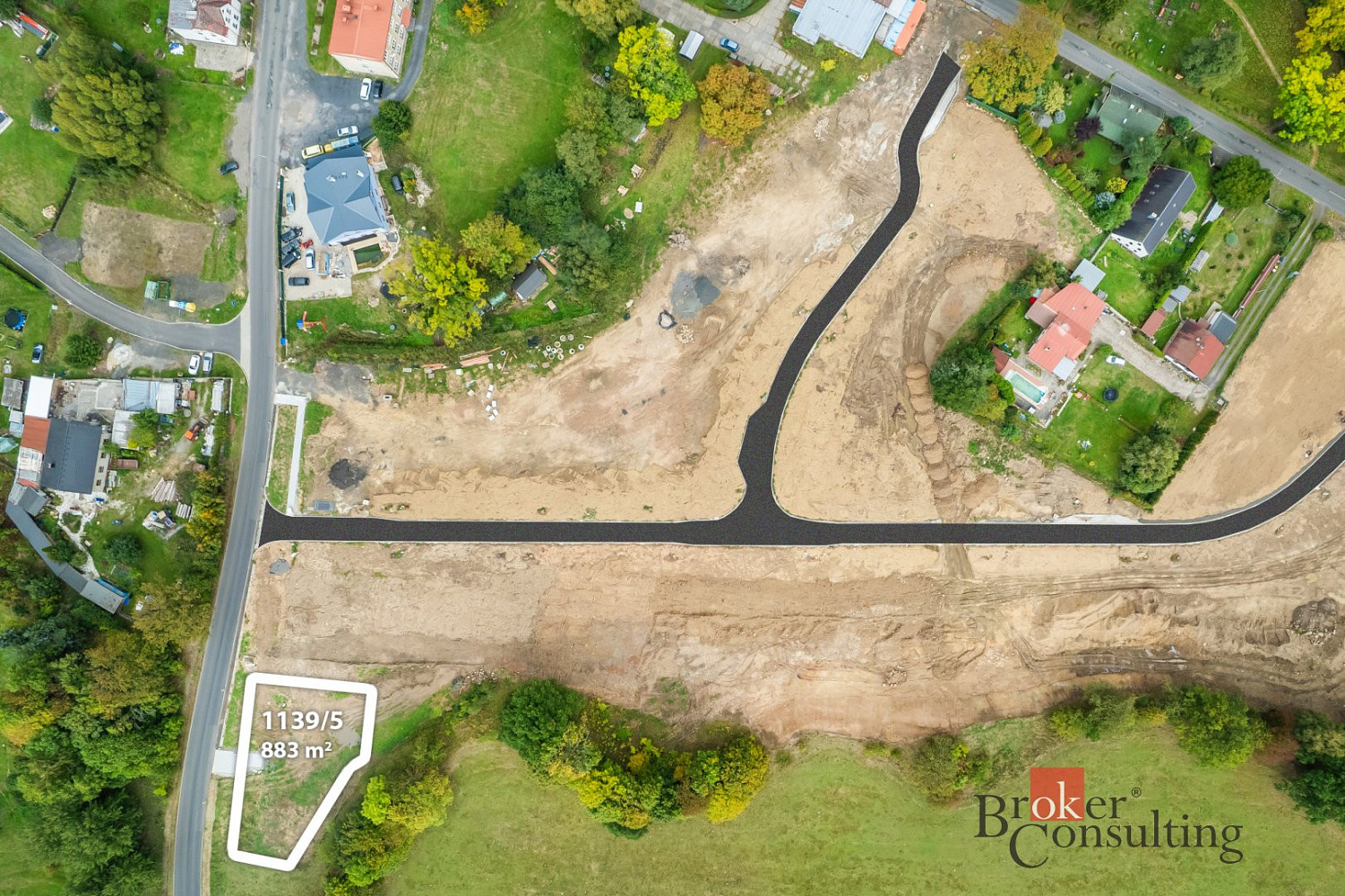 Prodej stavebního pozemku 883 m² – fotografie 4