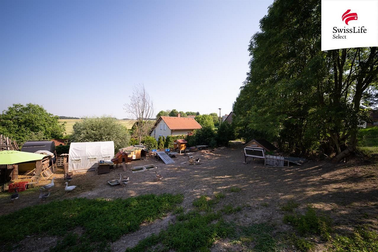Prodej stavebního pozemku 698 m² – fotografie 5