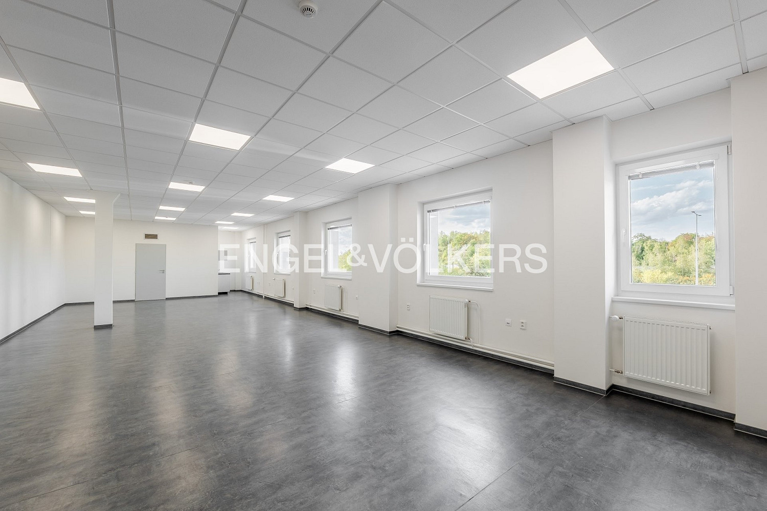 Pronájem kanceláře 89 m² – fotografie 4