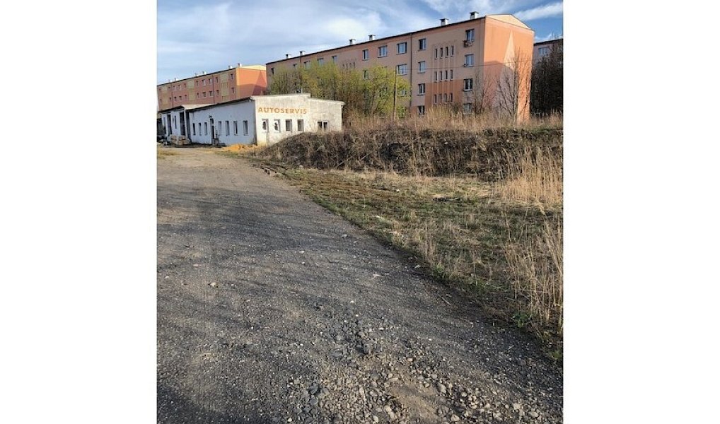 Prodej komerčního pozemku 3 058 m², Ostrov – náhled fotky 5