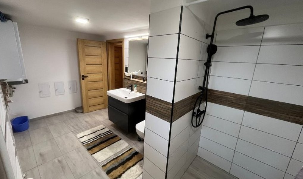 Prodej domu 330 m², Jihlava – náhled fotky 32