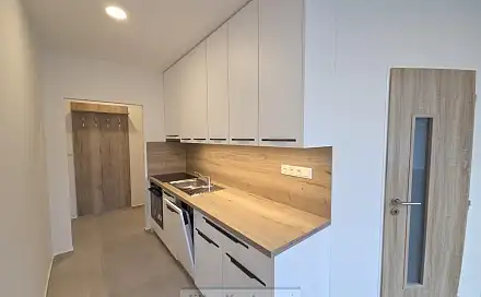 Pronájem bytu 2+1 60 m², Horní, Bruntál