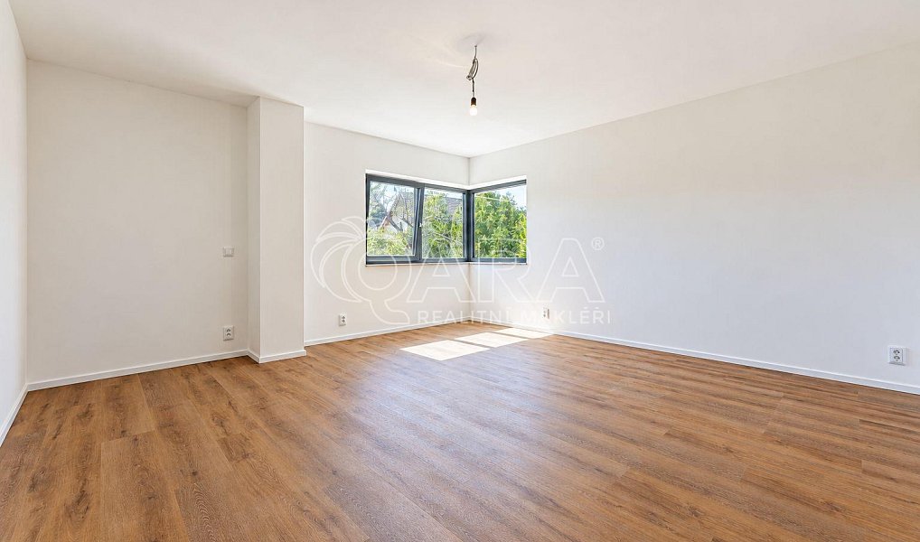 Prodej domu 259 m² s pozemkem 755 m², Kamenice – náhled fotky 13