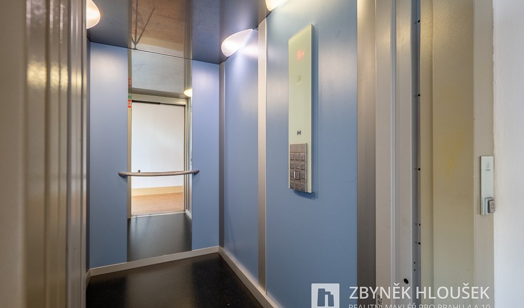 Prodej bytu 2+kk 42 m², Praha – náhled fotky 22