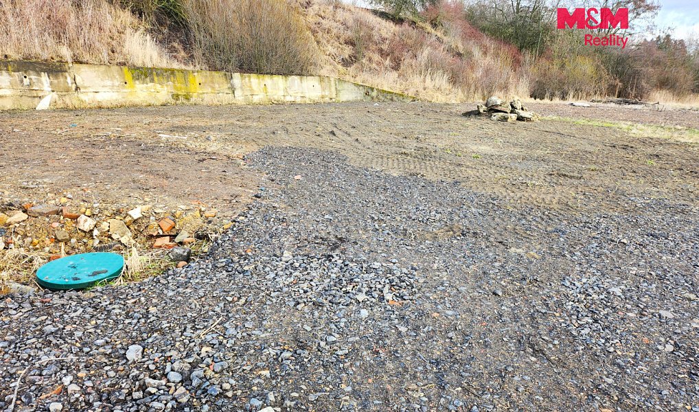 Prodej stavebního pozemku 861 m², Dubí – náhled fotky 2