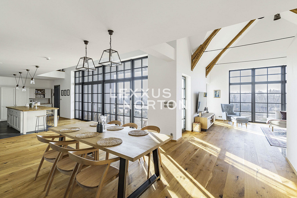 Prodej domu 403 m² s pozemkem 3 183 m² – fotografie 2