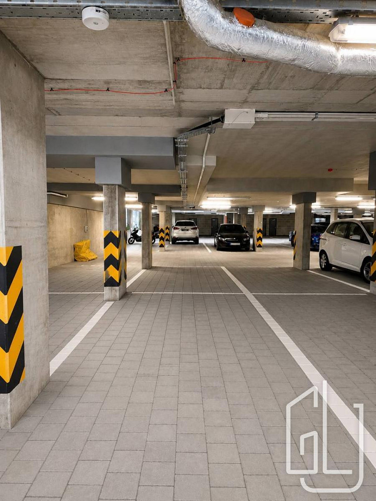 Pronájem garážového stání v rezidenčním projektu nad krocínkou, praha 9 - prosek, čakovická 44 — photo 2