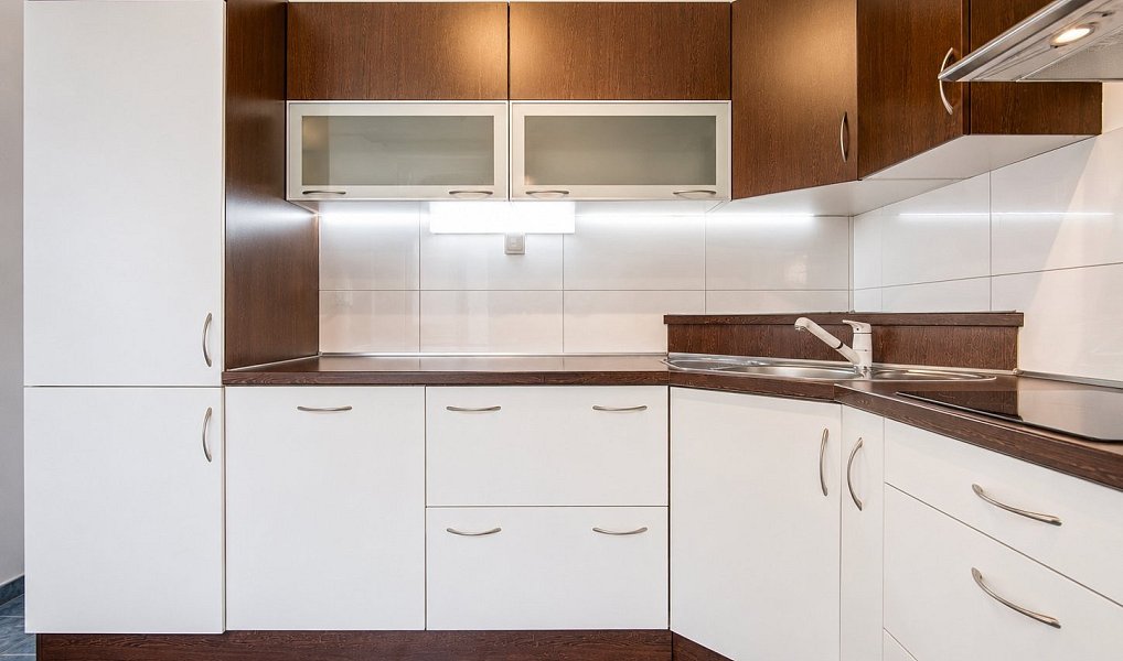 Prodej bytu 2+1 66 m², Nupaky – náhled fotky 8