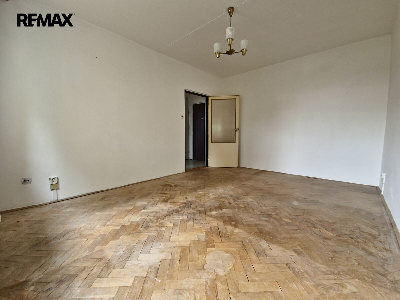 Pronájem bytu 1+1 37 m² – fotografie 3