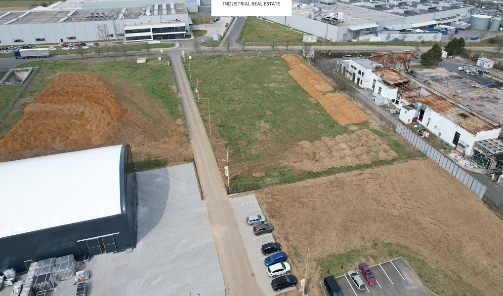 Prodej komerčního pozemku 7 820 m², Žebrák – náhled fotky 2