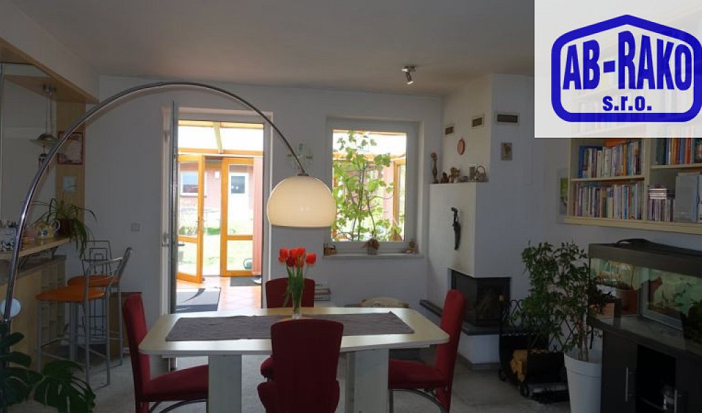 Prodej domu 215 m² s pozemkem 563 m², Jindřichův Hradec – náhled fotky 10