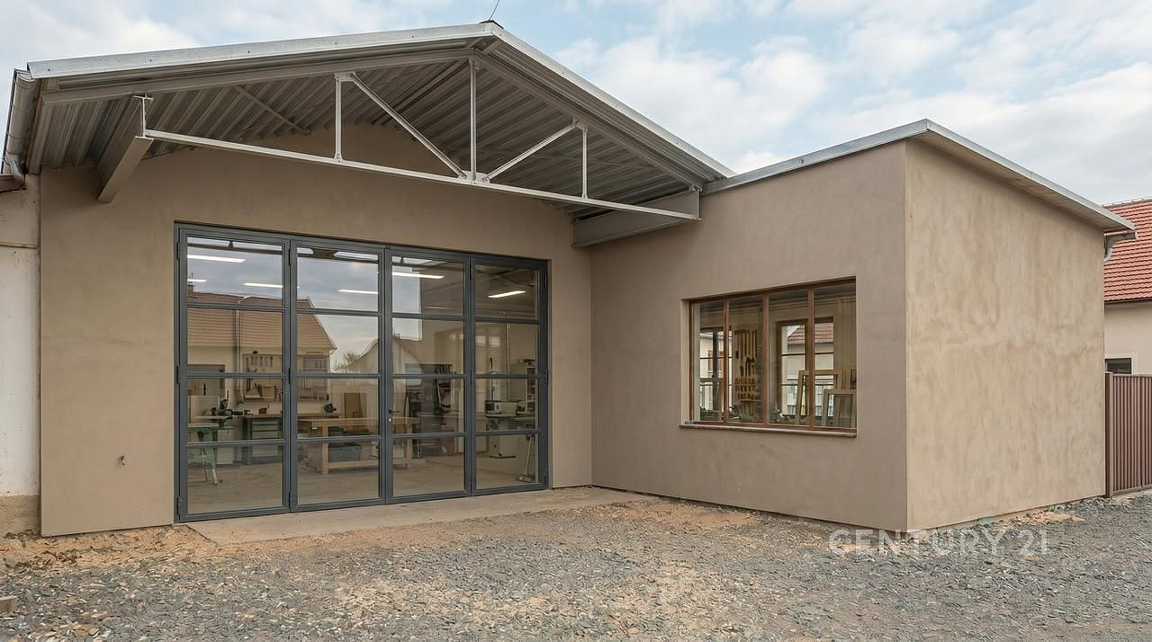 Prodej výrobních prostor 1 100 m² – fotografie 3