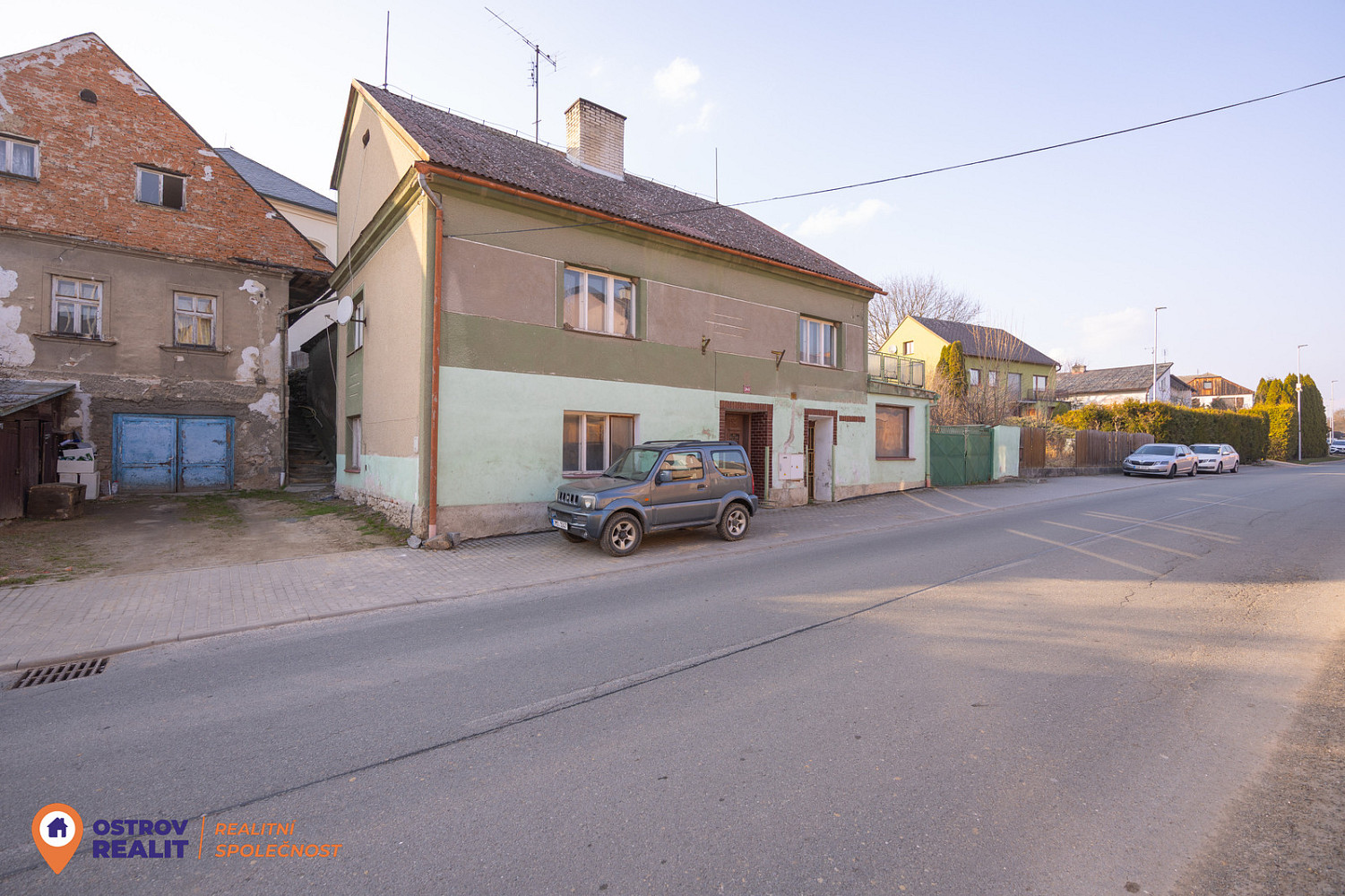 Prodej domu 250 m² s pozemkem 648 m² – fotografie 2