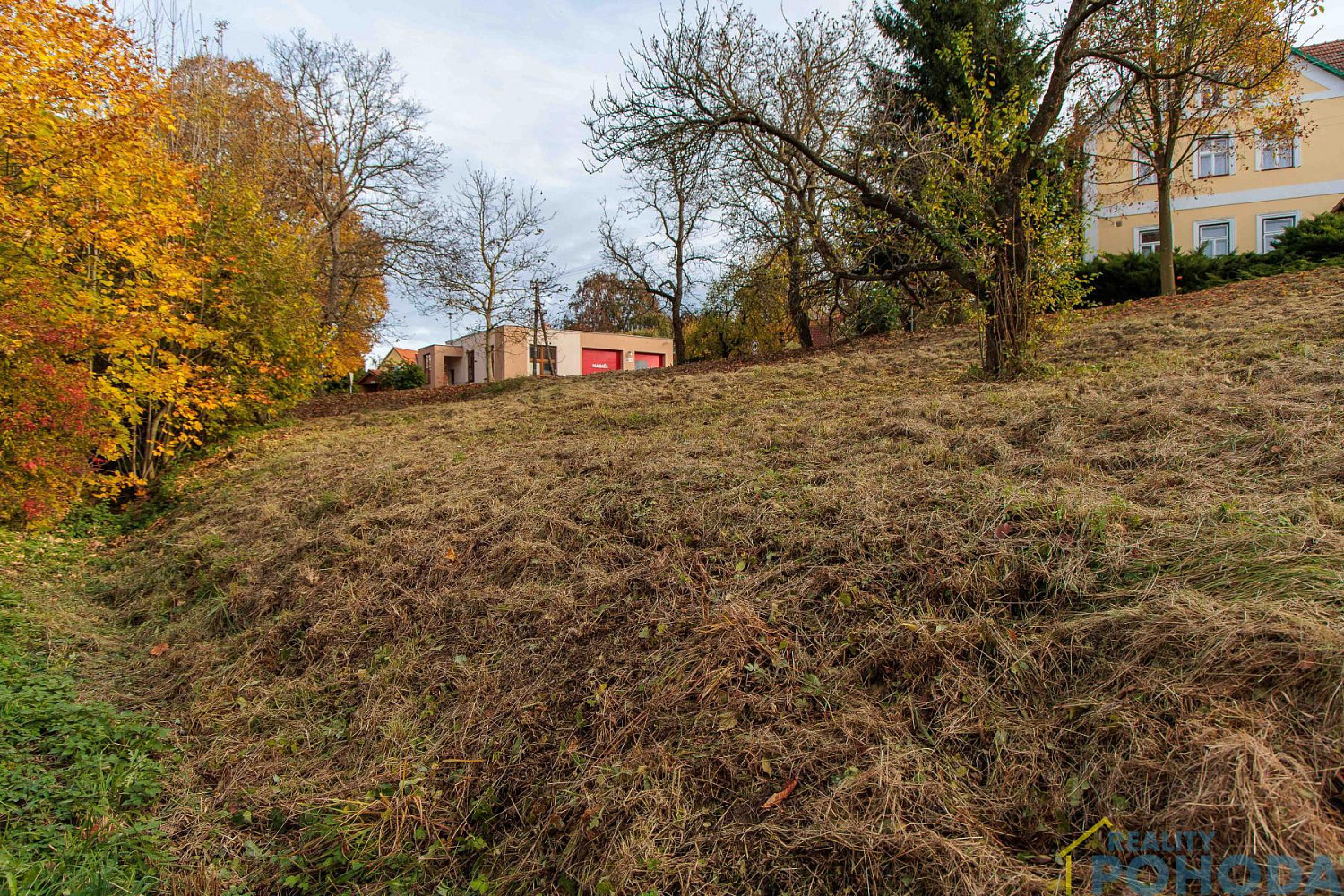 Prodej stavebního pozemku 805 m² – fotografie 5