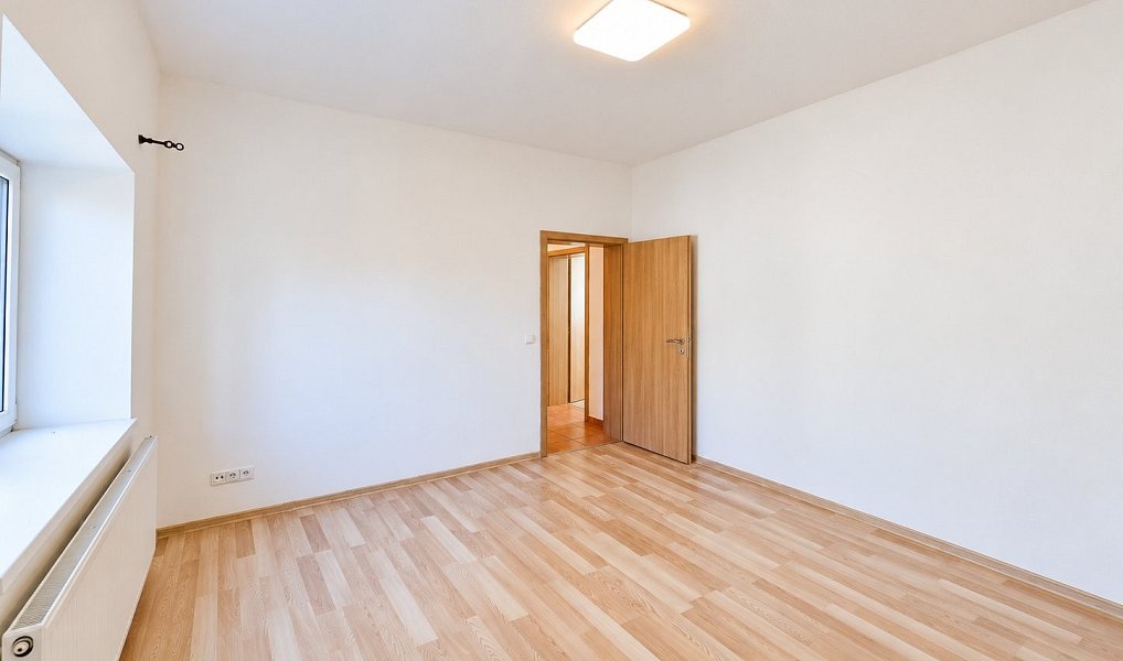Pronájem bytu 3+1 81 m², České Budějovice – náhled fotky 8