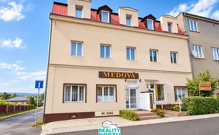 Prodej domu 450 m² s pozemkem 623 m², Kostomlatská, Světec, okres Teplice