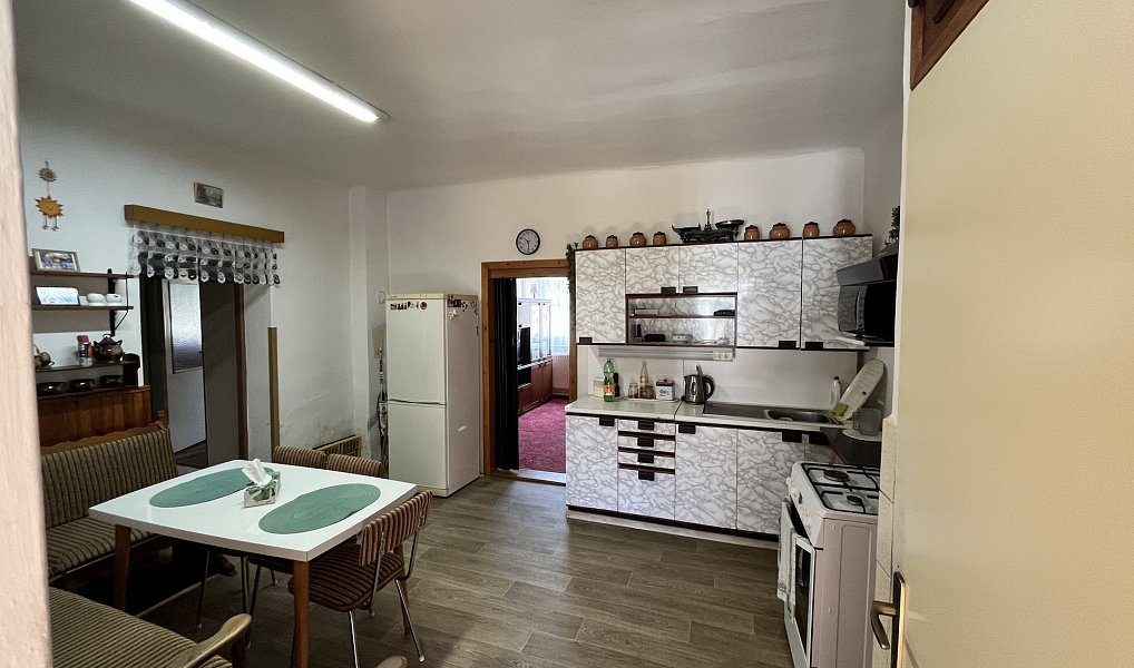 Prodej domu 193 m² s pozemkem 1 436 m², Cizkrajov – náhled fotky 8