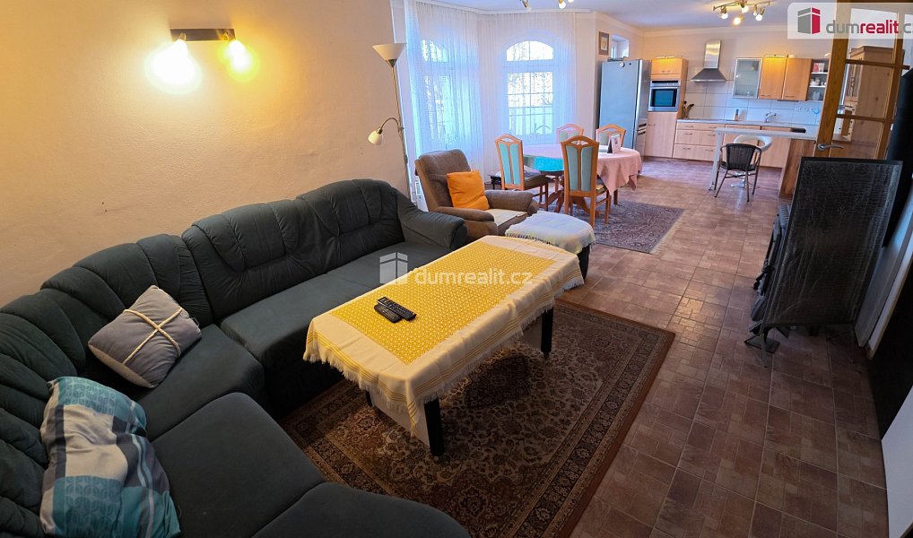 Prodej domu 300 m² s pozemkem 1 427 m², Bystřice – náhled fotky 4