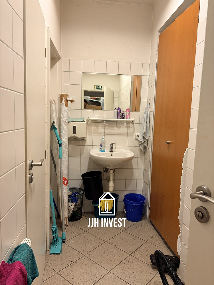 Pronájem obchodních prostor 140 m² – fotografie 4