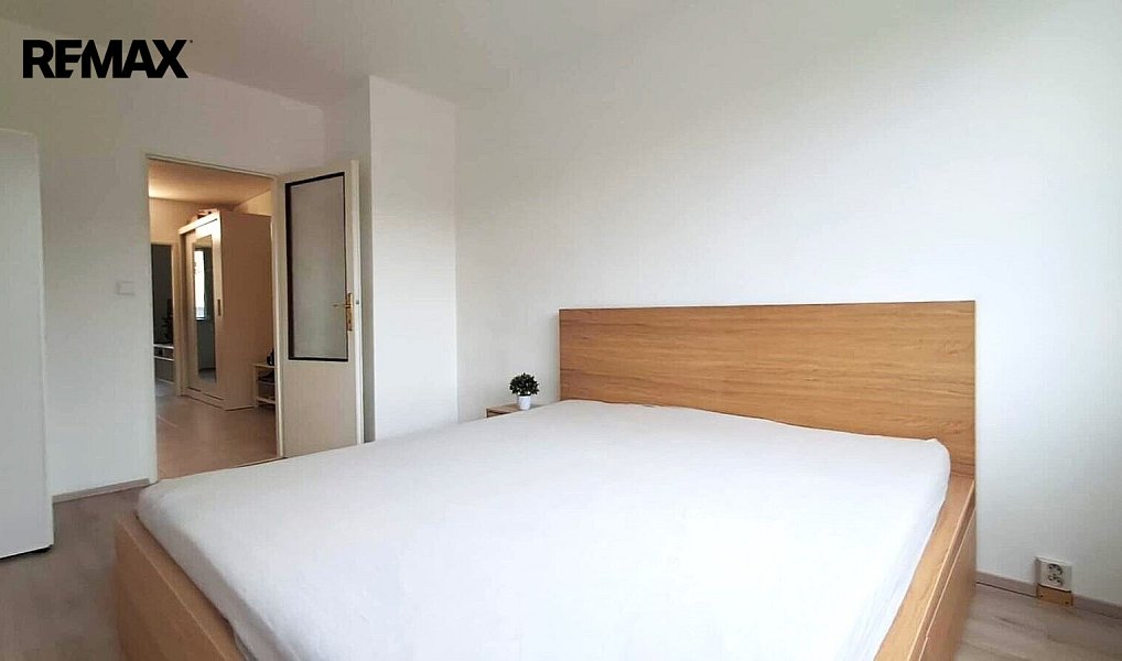 Pronájem bytu 3+1 76 m², Praha – náhled fotky 14