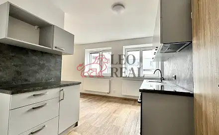 Pronájem bytu 1+kk 31 m², Kollárova, Uherské Hradiště