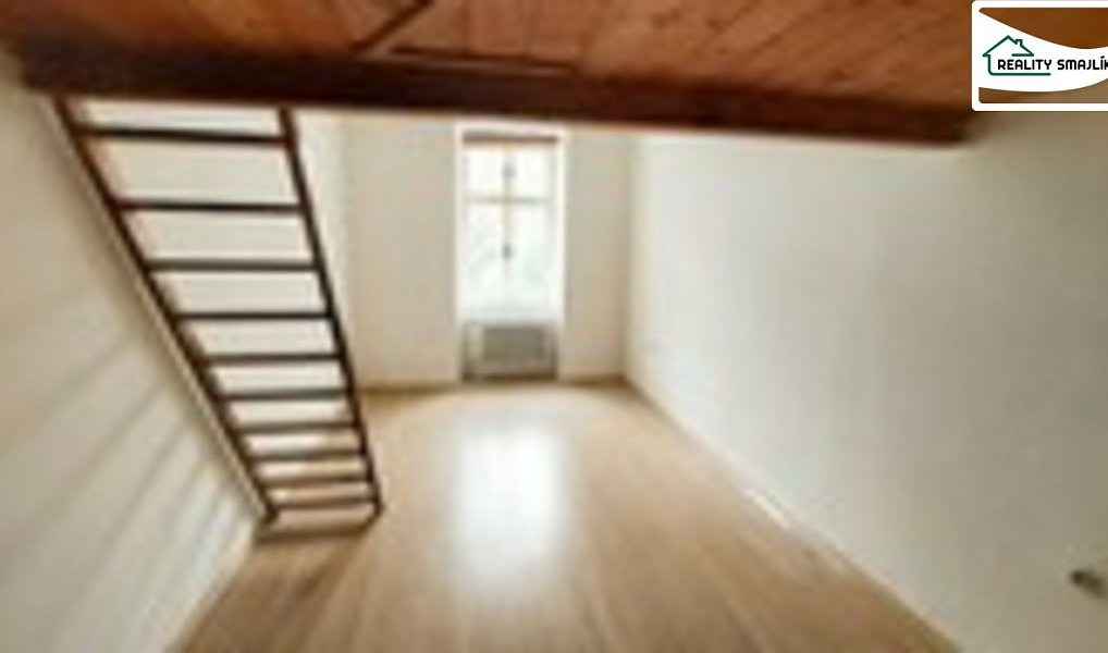 Pronájem bytu 3+1 133 m², Cheb – náhled fotky 11