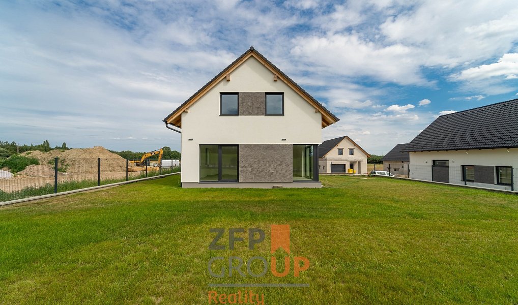Prodej ubytovacího objektu 228 m², Dříteč – náhled fotky 28