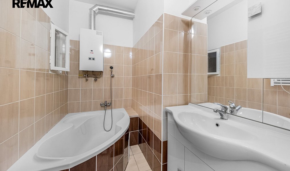 Prodej bytu 2+kk 48 m², Praha – náhled fotky 16