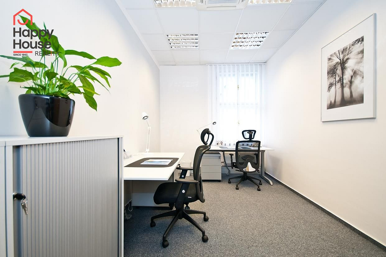 Pronájem kanceláře 666 m²