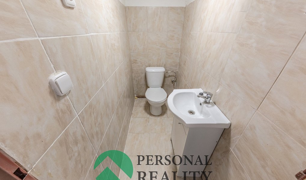 Prodej domu 161 m² s pozemkem 245 m², Zlonice – náhled fotky 12